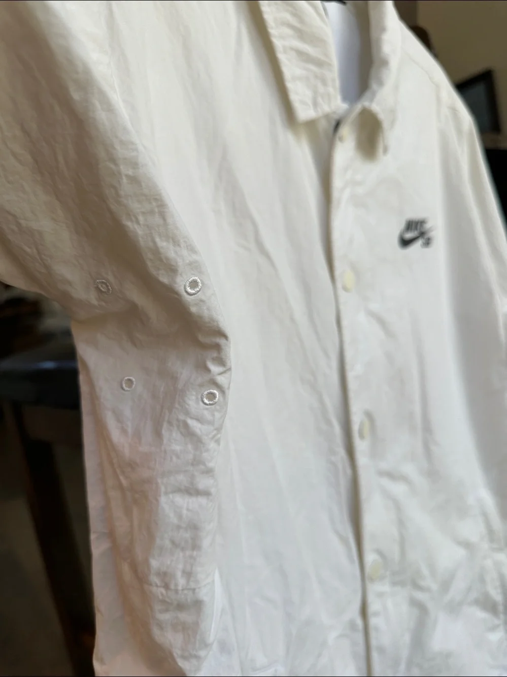 Nike SB White Coach Windbreaker Jacket with Drawstring Hem & Full Lining Size M
